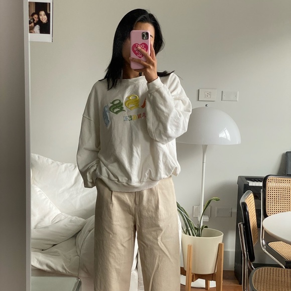 Bershka Tops - Bershka casual baggy sweatshirt size L